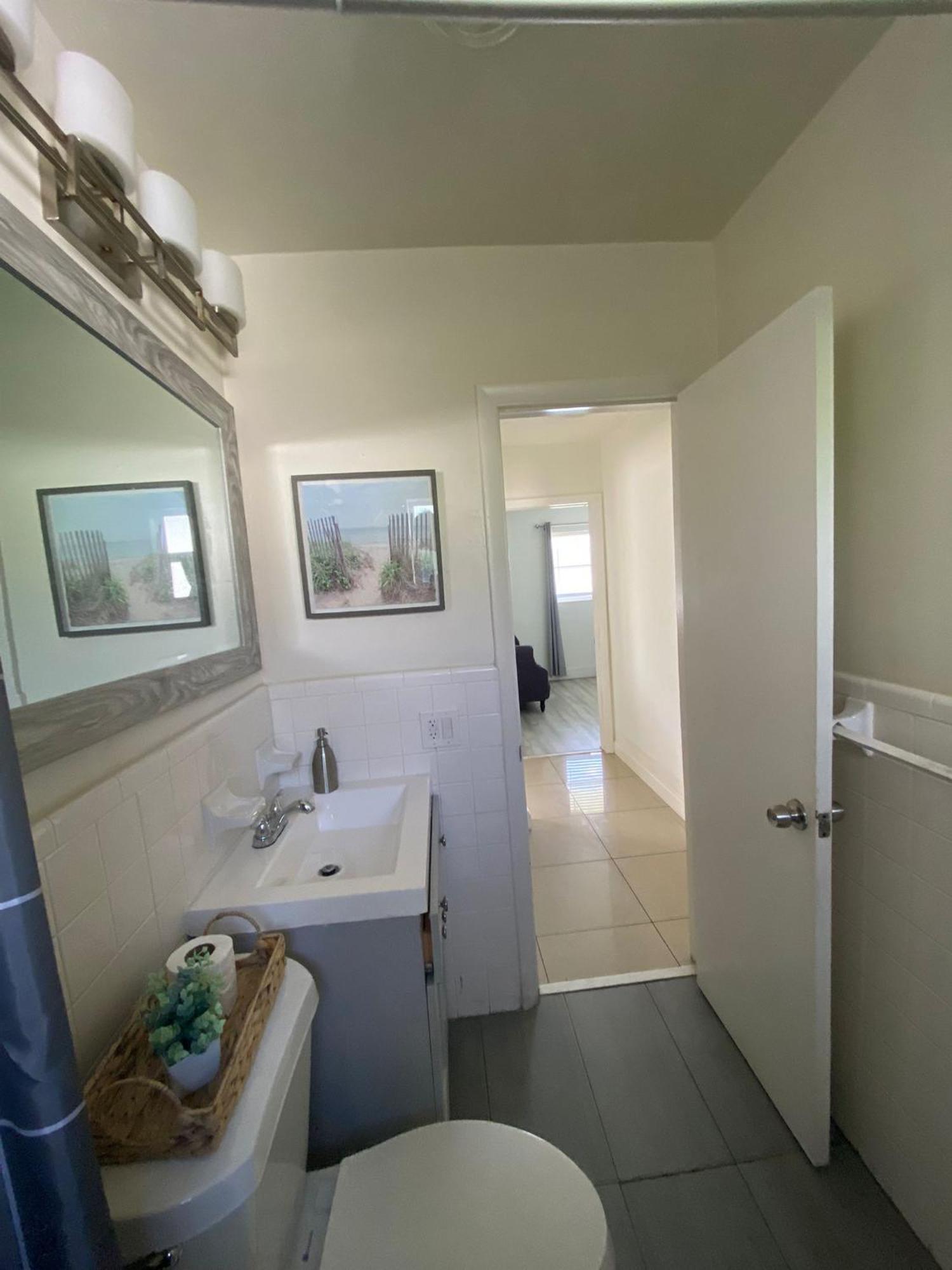 Sophisticated Dania Beach Suites Near The Beach 外观 照片
