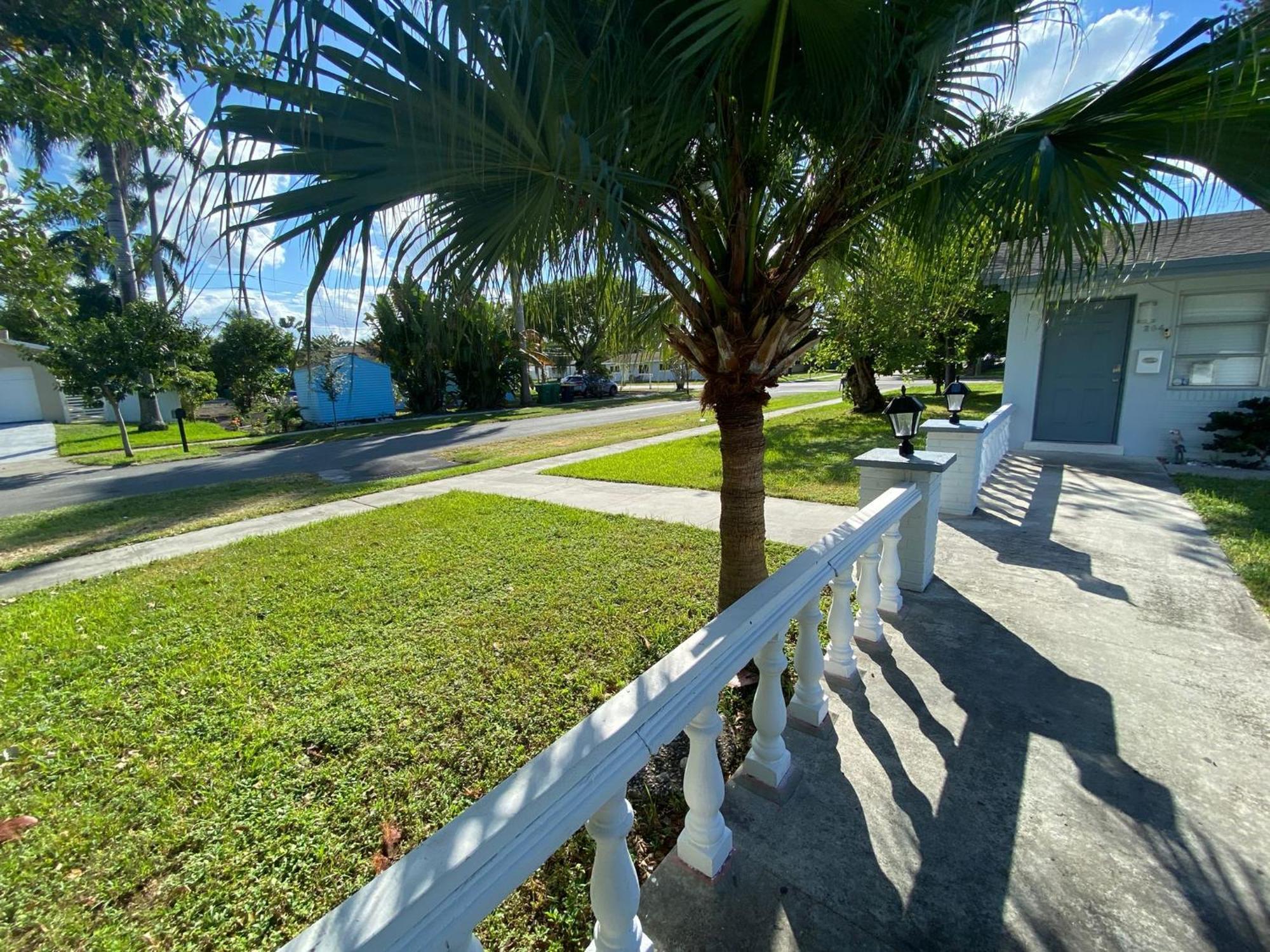 Sophisticated Dania Beach Suites Near The Beach 外观 照片